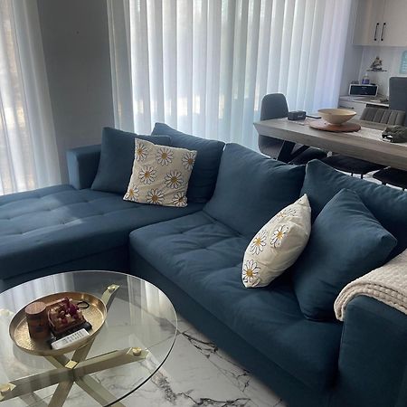 Sea View Apartment パトラ エクステリア 写真