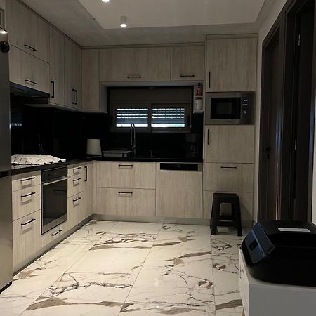 Sea View Apartment パトラ エクステリア 写真