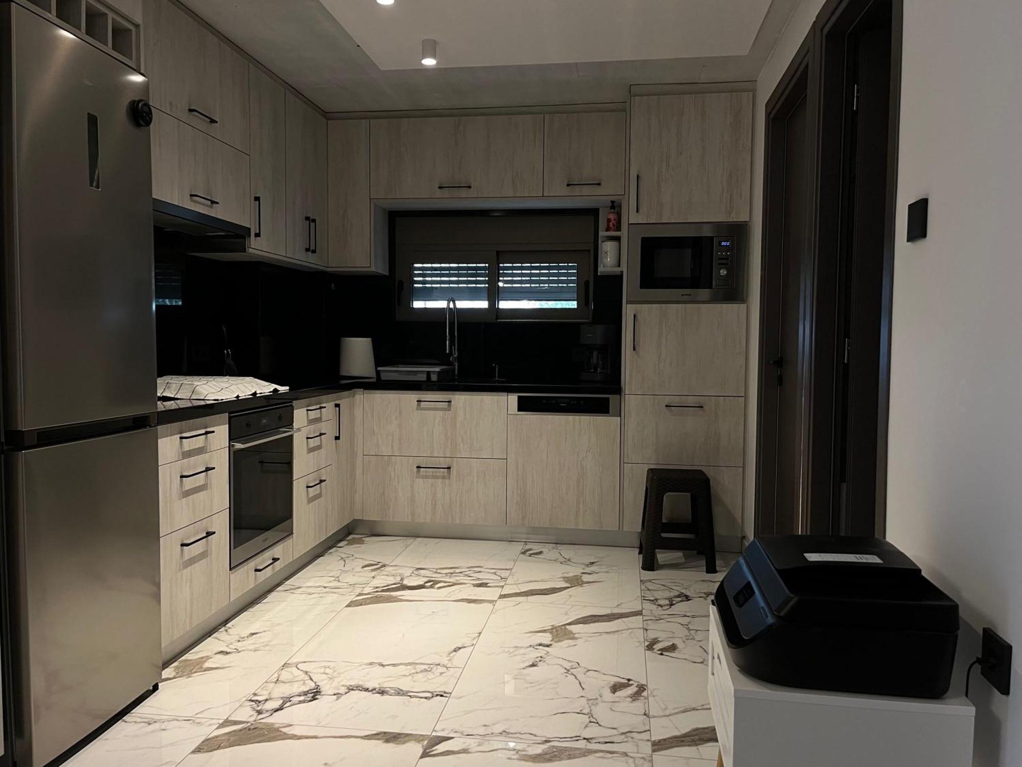 Sea View Apartment パトラ エクステリア 写真