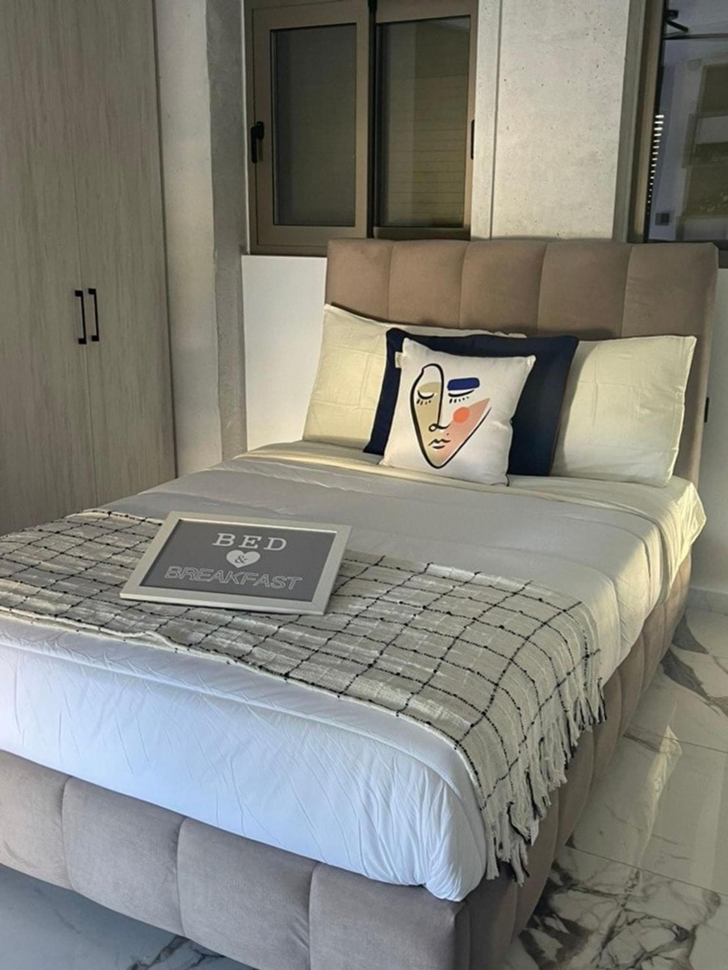 Sea View Apartment パトラ エクステリア 写真